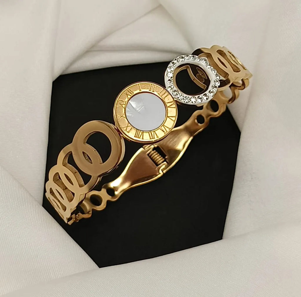 Clover Show Openable Bracelet