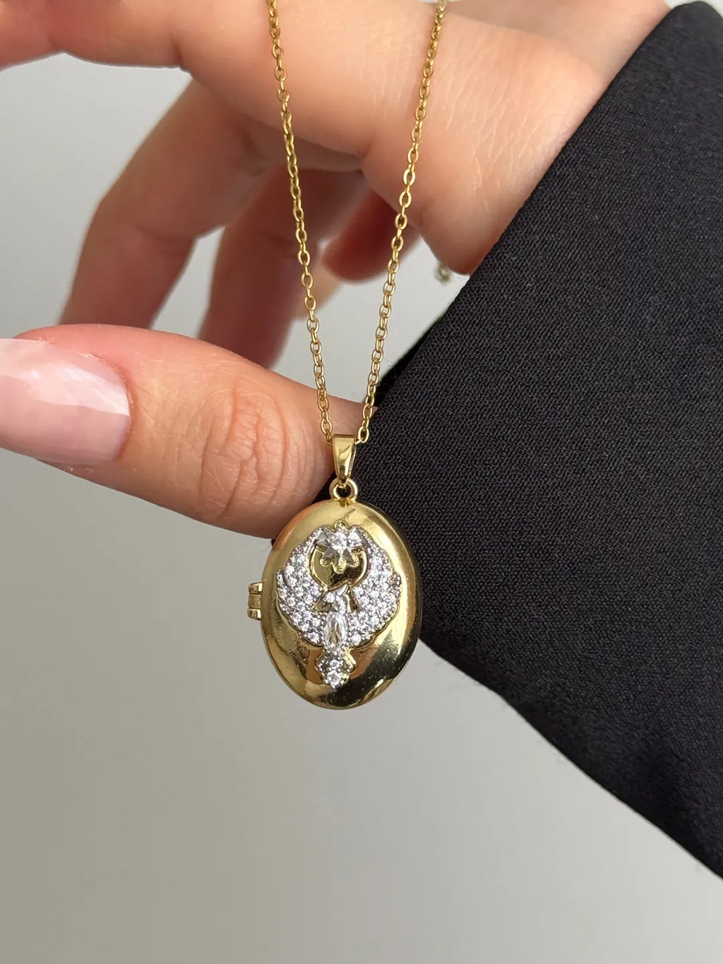 Winged Heart Design Necklace