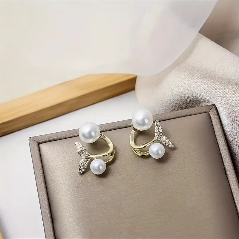 Sudipa Jewels Fish Shaped Pearl Earrings