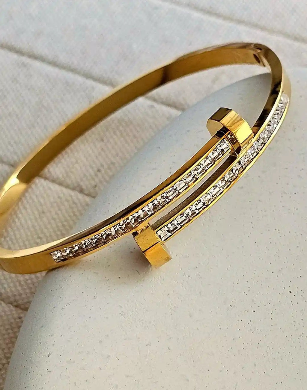 18k Gold Plated Stainless Steel Diamond Studs Bracelet Anti Tarnish For Girls & Women